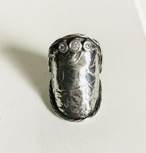 Embossed Maple leaf Sterling Silver Shield ring /3 clear Cubic Zirconia stones