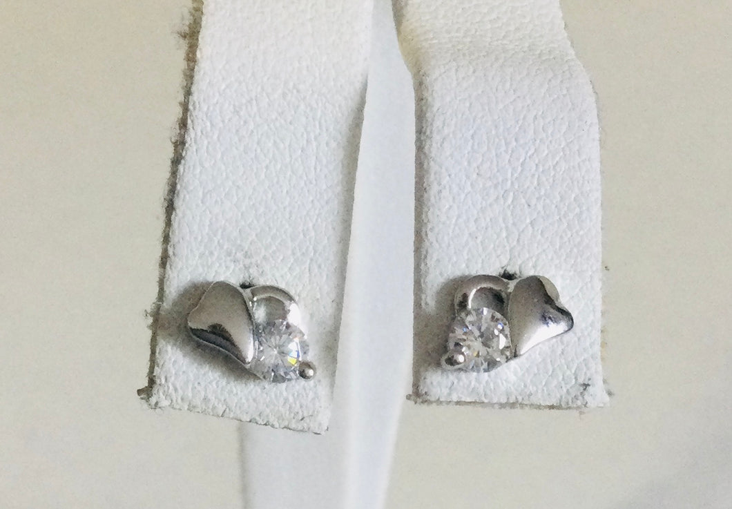 Heart Stone silver stud earring