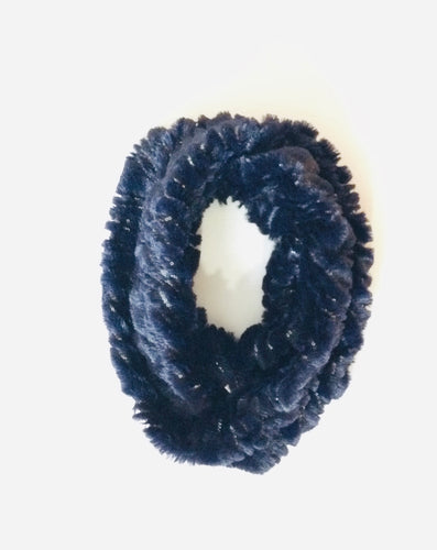 Infinity loop Faux Fur Animal sequins Scarf