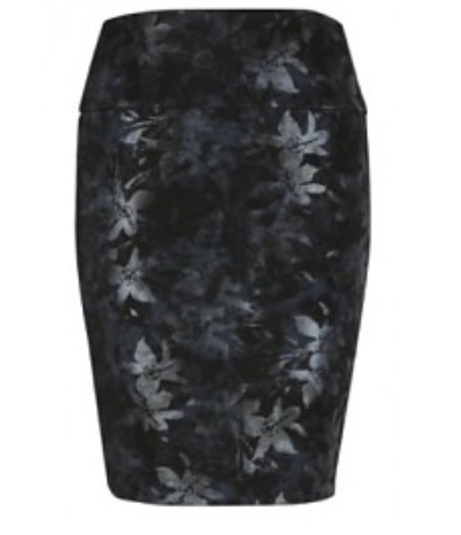 Flash black and navy skirt