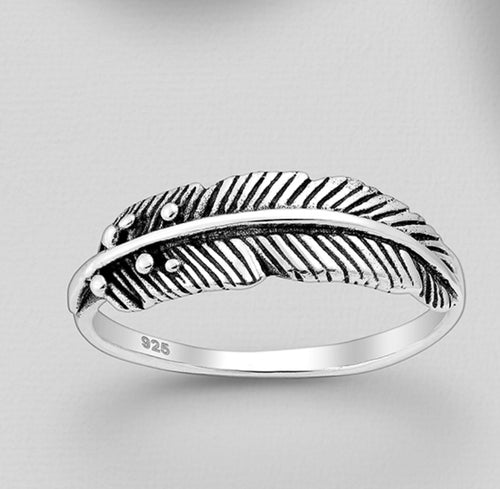 Sterling silver Fine detailed Feather Ring