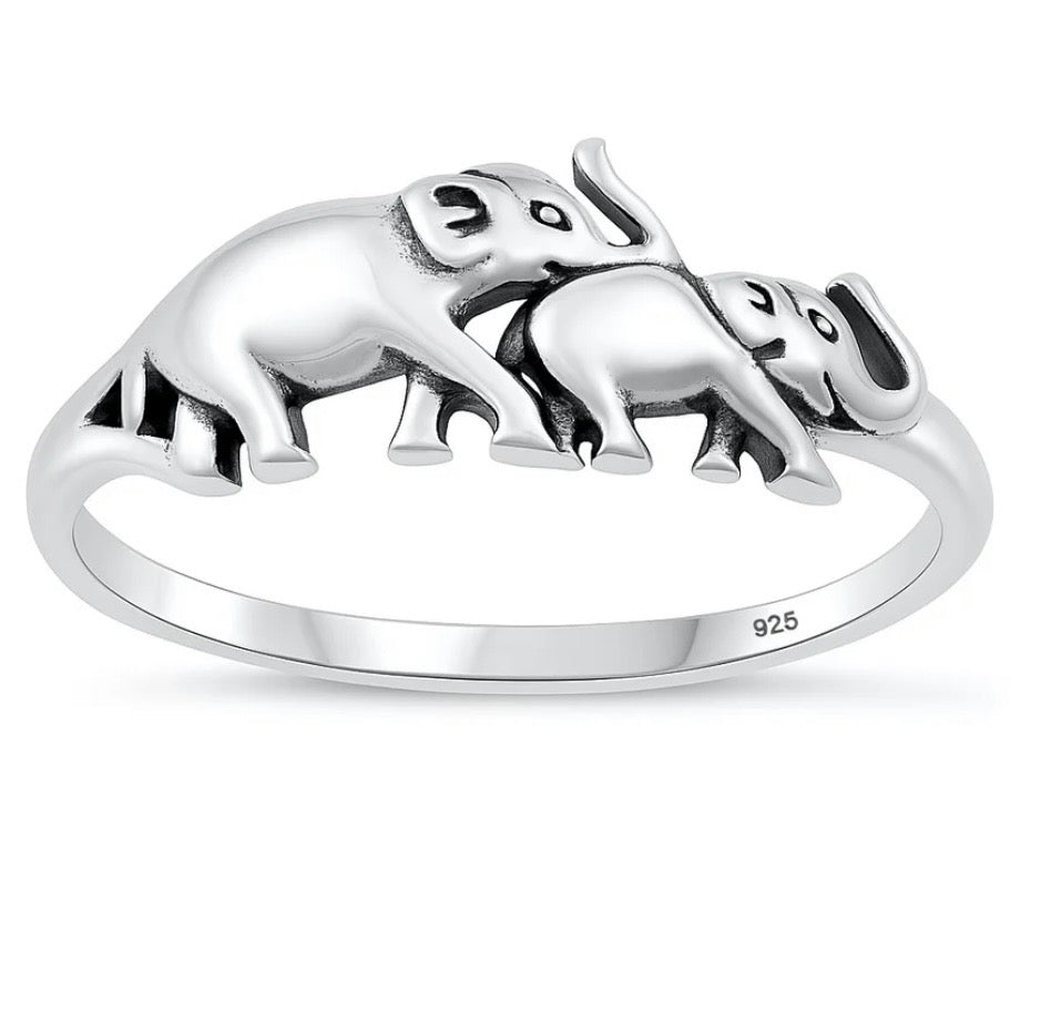 Sterling silver Mom and her baby Elephant ring