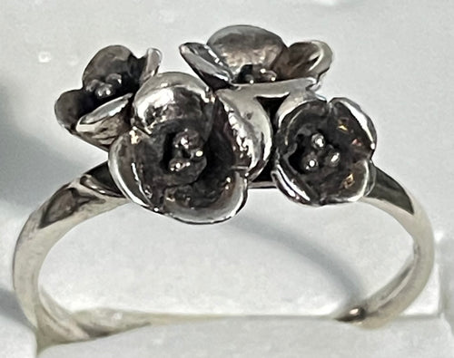 Oxidized Sterling silver flower ring