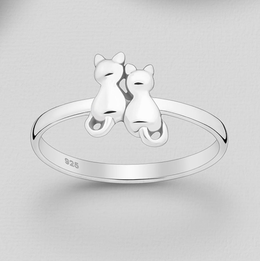 Sterling silver Cats sitting ring