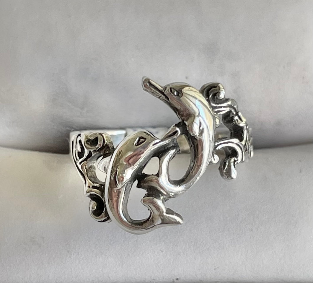 925 Sterling Silver Twin Dolphin Wave Ring