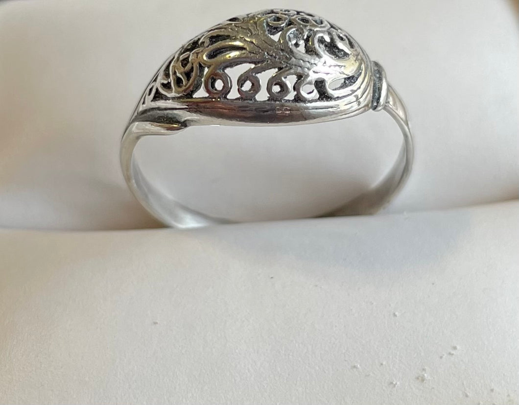 Vintage Sterling Silver Filigree Dome Ring – Detailed Openwork Scroll Statement Ring