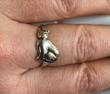 Sculpted 925 Sterling Silver Sitting Cat Statement Ring - Minimalist Pet Jewelry