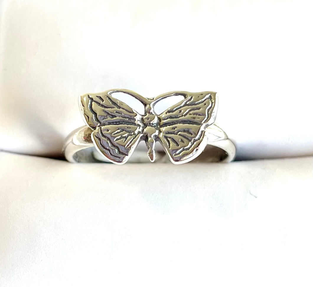 925 Sterling Silver Detailed Butterfly Ring
