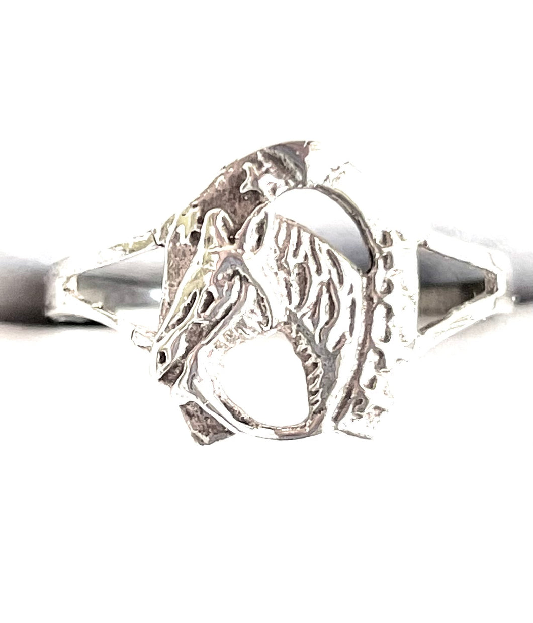 925 sterling silver cutout horse head ring framed within a lucky horseshoe design.