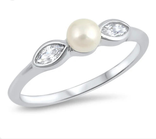 Sterling silver fresh water Pearl CZ detail Ring