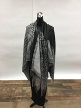 Hounds Tooth/Animal Black and Whote Print Ruana