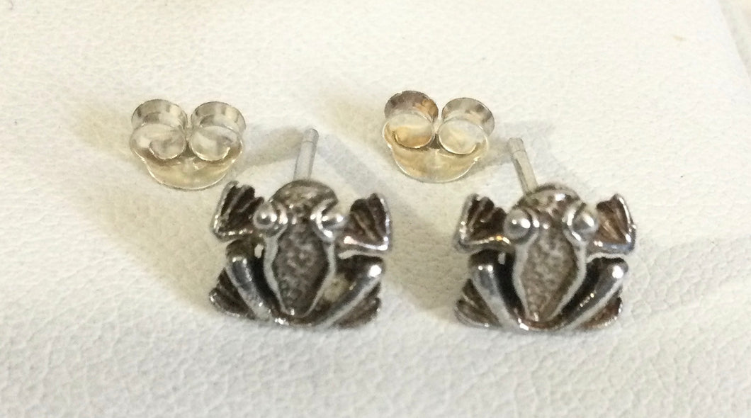 Frog stud earrings