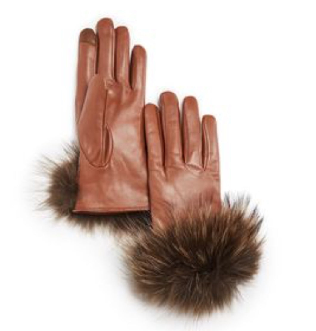 Leather glove with Fur trim