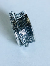 Sterling silver ornate design Spinner ring