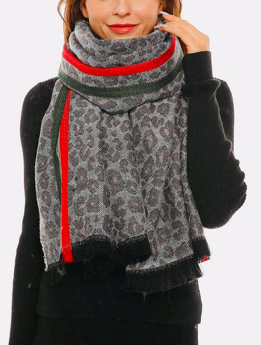 Oversize leopard print Scarf