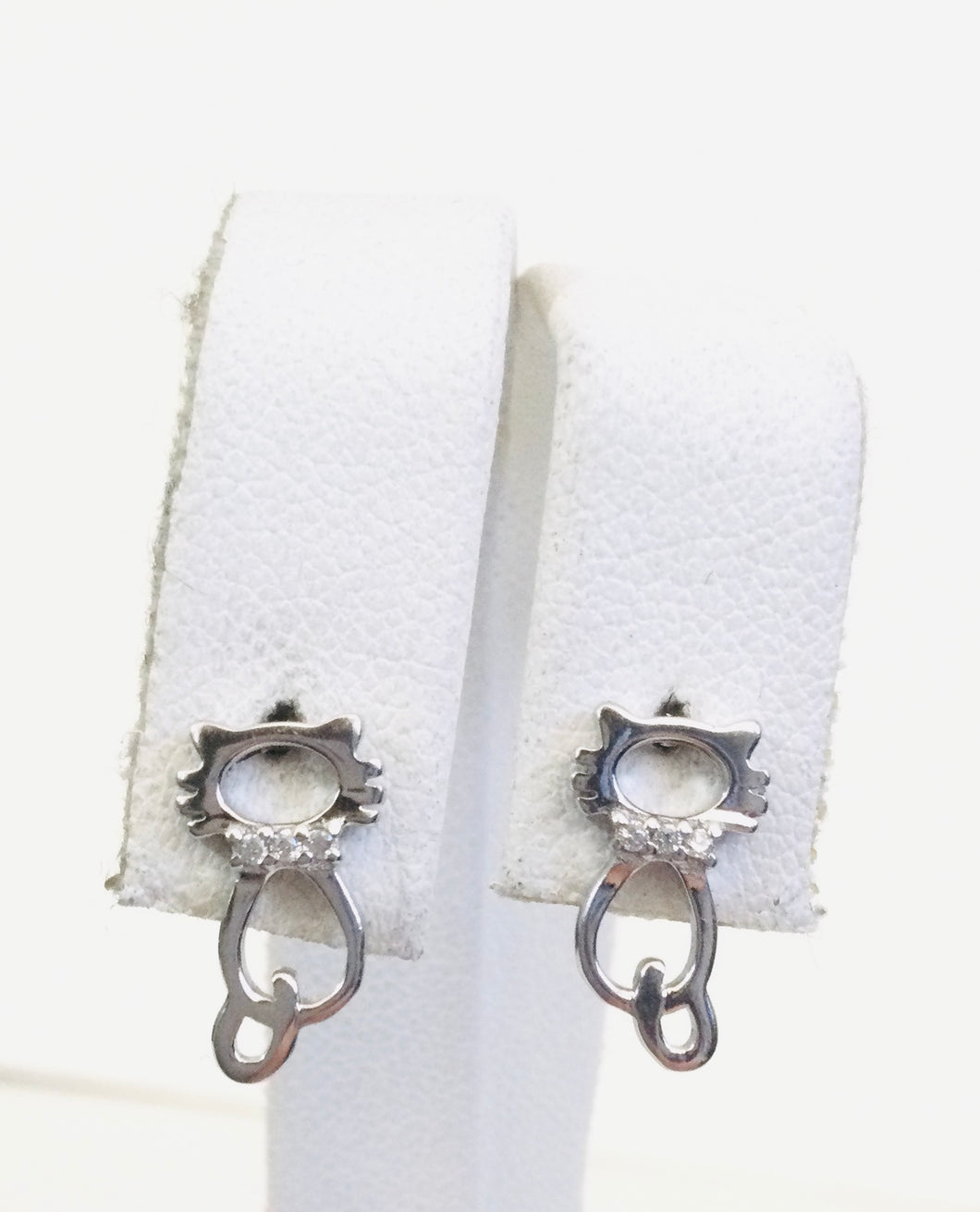 Cat earrings cutouts with CZ collar