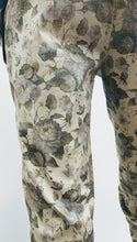 Silver Rose Print Ankle Pant