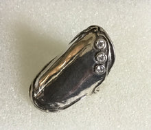 Sterling silver Shield ring / Cz stones