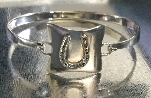 Sterling Silver Horse Shoe Bracelet