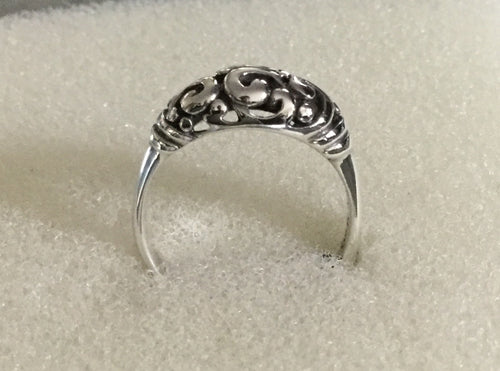 Sterling Silver Ornate vintage Ring