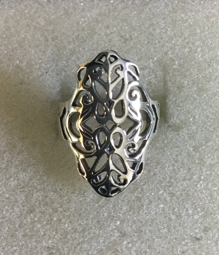 Filigree North South facing Silver Ring