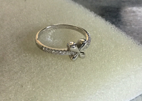 Tiny bow Silver Ring CZ ring