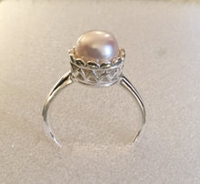 Pearl set on Sterling Silver scallop detail