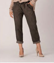 Cotton stretch solid pant